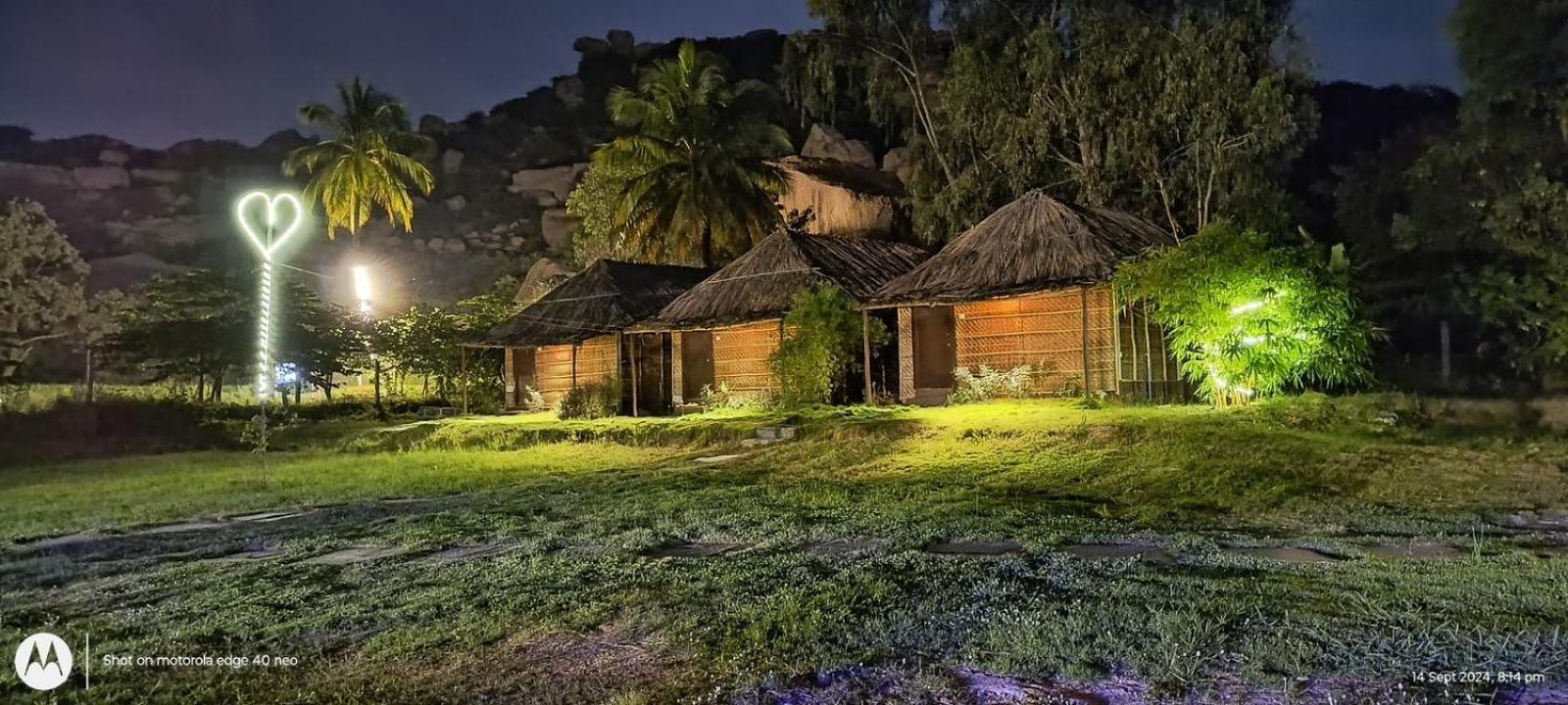 Banana Tree Home Stay Hampi Eksteriør bilde
